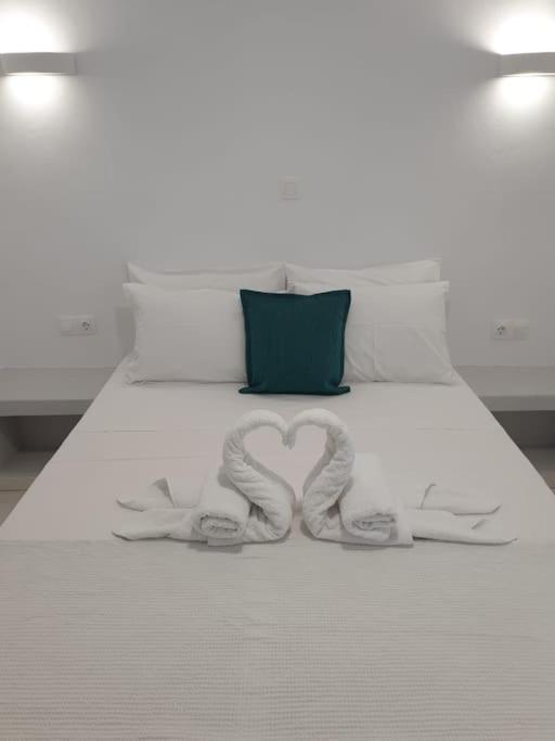 Hh Bay Apartment Logaras Luaran gambar