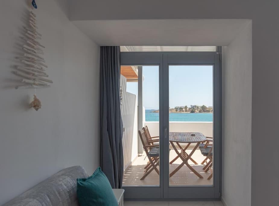 Hh Bay Apartment Logaras Luaran gambar