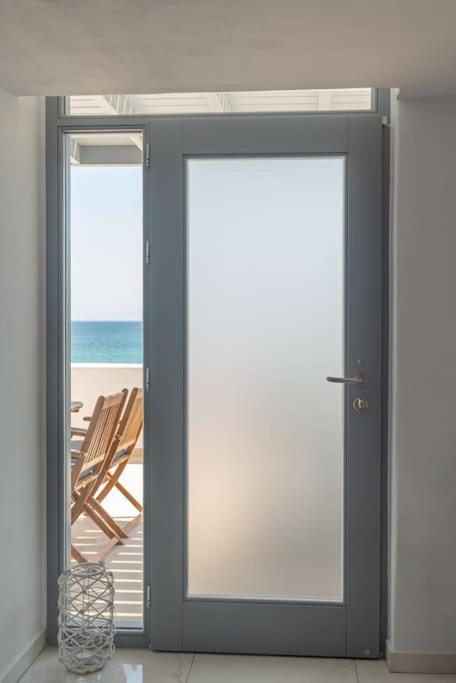 Hh Bay Apartment Logaras Luaran gambar